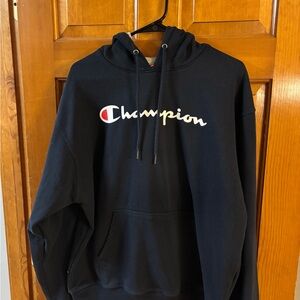 Men’s Champion hooded sweatshirt Size L Excellent condition